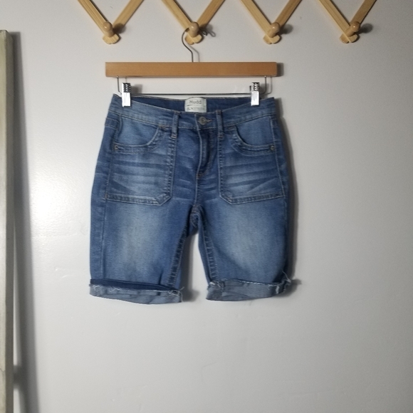 MUDD JUNIOR'S FLX STRETCH JEAN SHORTS SIZE 5 - Picture 1 of 13